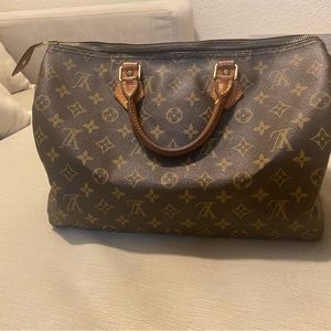Authentic 35 Speedy Louise Vuitton Bag